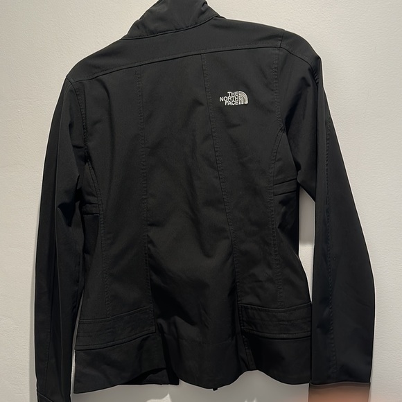 Black north face jacket - Picture 3 of 3